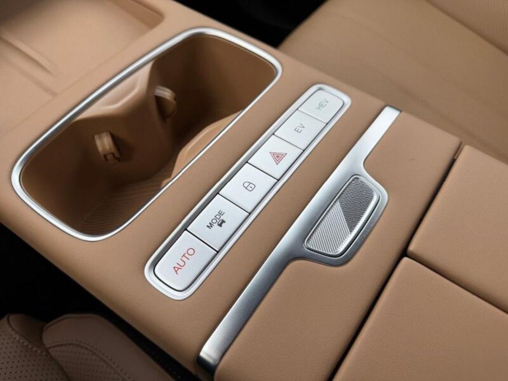 Vozidlo JAECOO 7 SHS