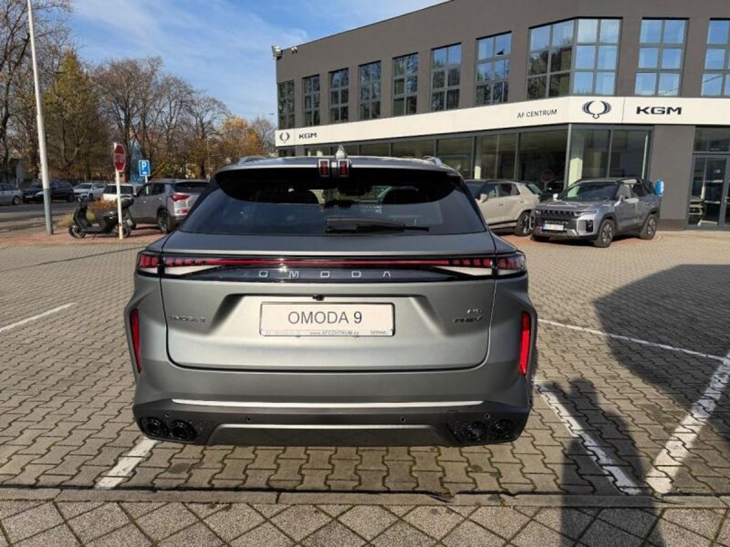 Vozidlo OMODA 9 SHS